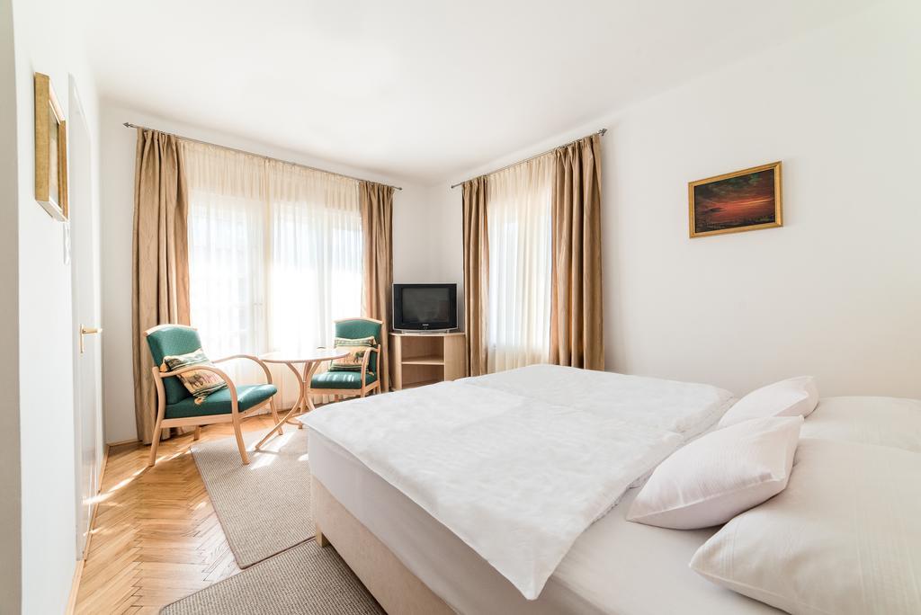 Hévíz Forestine Guesthouse מראה חיצוני תמונה