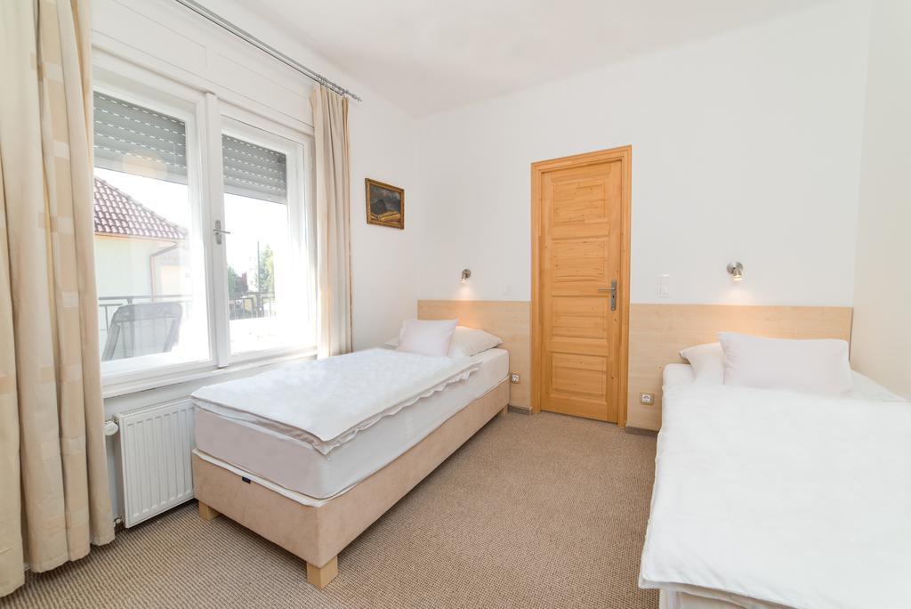 Hévíz Forestine Guesthouse מראה חיצוני תמונה