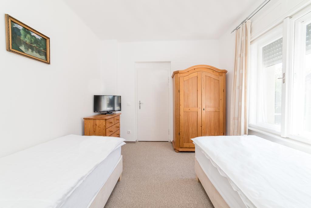 Hévíz Forestine Guesthouse מראה חיצוני תמונה